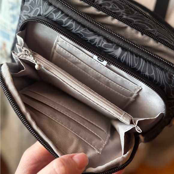 Baggalini Triple Zip Bag - Picture 6 of 9